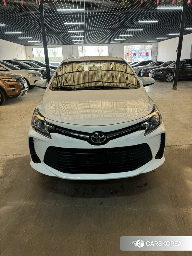 Toyota Vios 2022 Белый из Китая, фото 2