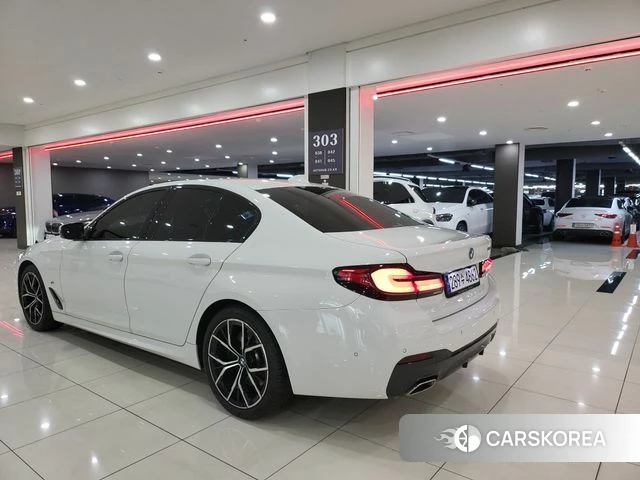 BMW 5 Series (G30) id 4474854 из Кореи 11