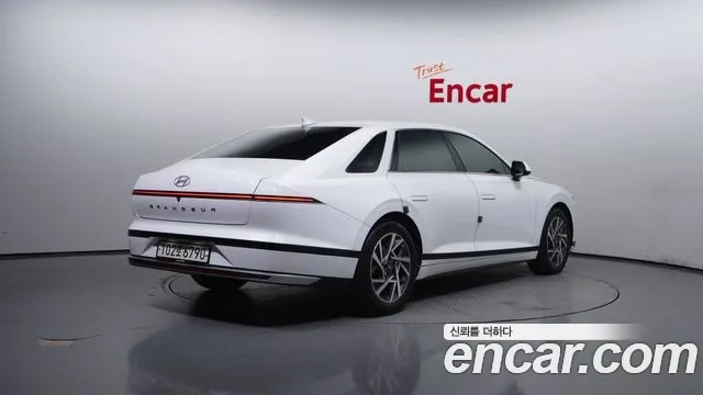 Hyundai Grandeur (GN7) id 2873632 из Кореи 12