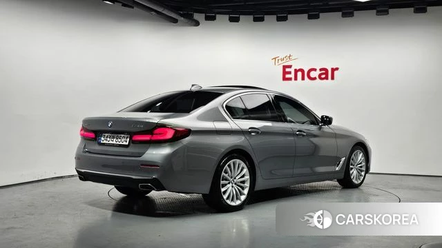 BMW 5 Series (G30) id 4494298 из Кореи 12