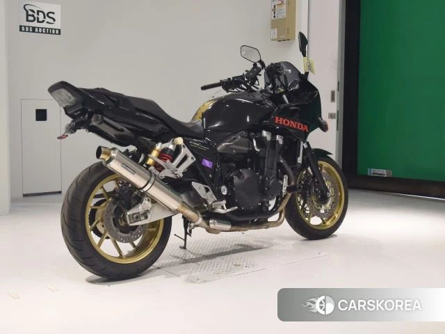Проданный Honda CB1300SF BOLDOR 2014 из Японии, фото 2