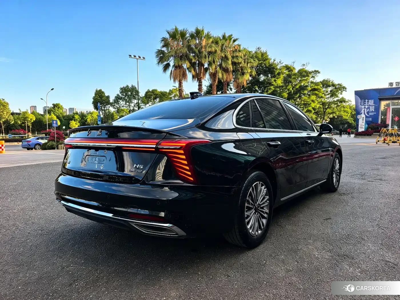 Red flag Hongqi H5 id 4576786 из Китая 8