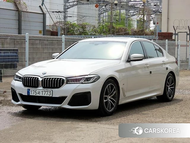 BMW 5 Series (G30) id 4308755 из Кореи 12