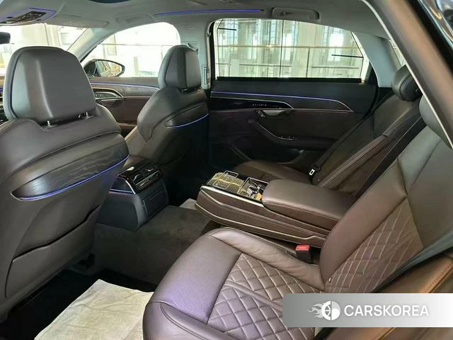 Audi A8 2021 Черный из Китая, фото 2