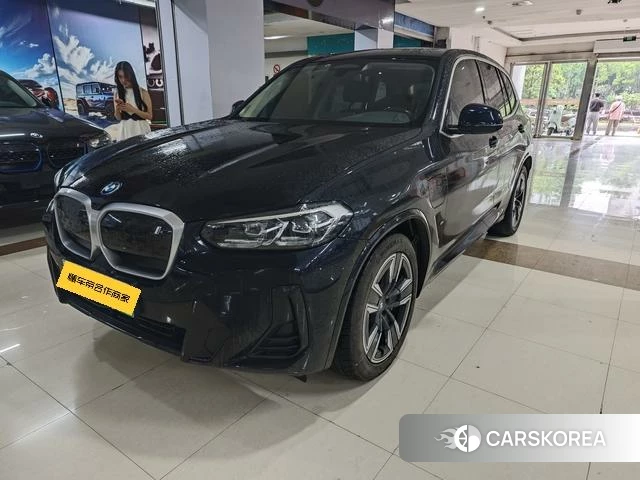 BMW iX3 2023 Черный из Китая, фото 2