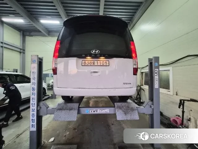 Hyundai Staria 2021 Белый из Кореи, фото 2