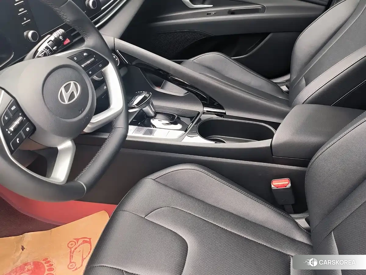 Hyundai Elantra 2026 Белый из Китая, фото 2