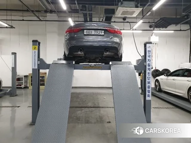 Jaguar XF (X260) 2019 Серый из Кореи, фото 2