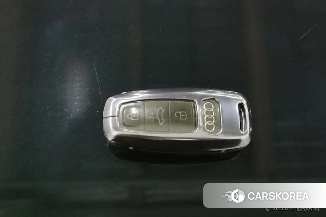 Audi Q7 id 4276124 из Китая 12