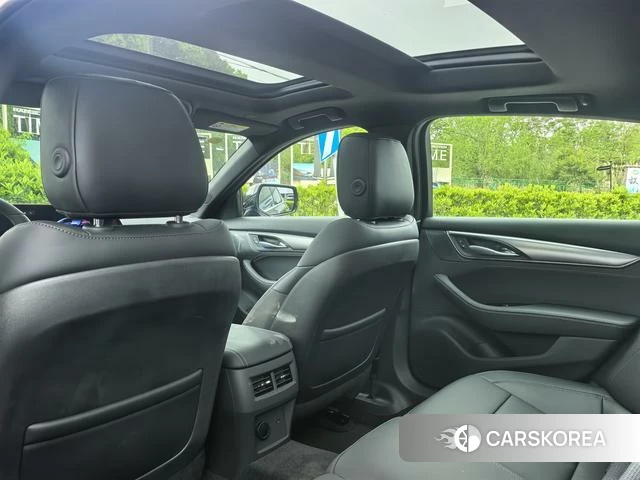 Cadillac CT5 id 4239876 из Китая 10