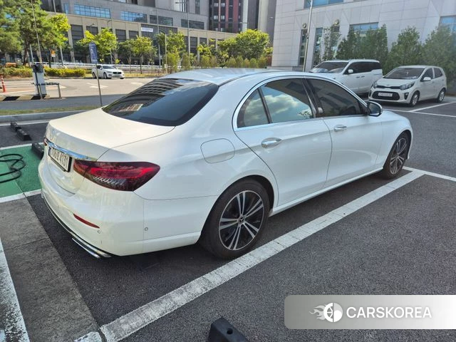 Mercedes-Benz E-Class W213 2021 Белый из Кореи, фото 3