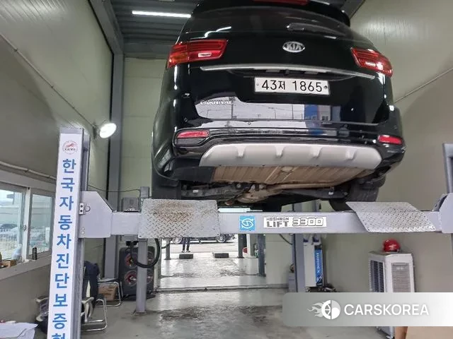 Kia The New Carnival 2018 Черный из Кореи, фото 2