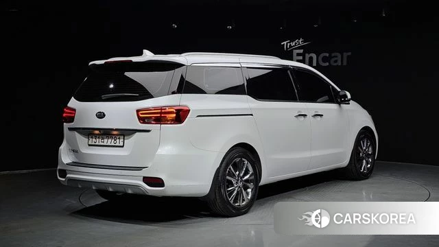 Kia The New Carnival id 3894057 из Кореи 12