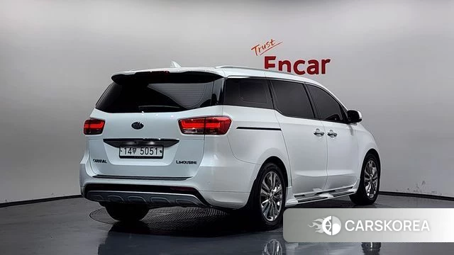 Kia All New Carnival id 4448346 из Кореи 12