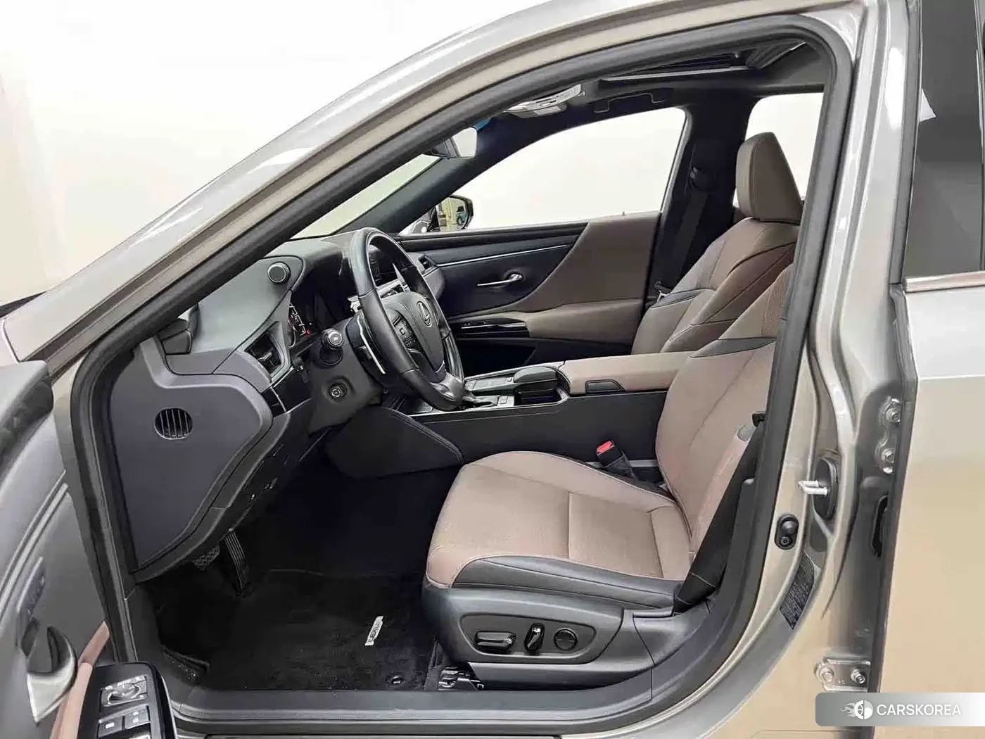 Lexus ES id 4539025 из Китая 12