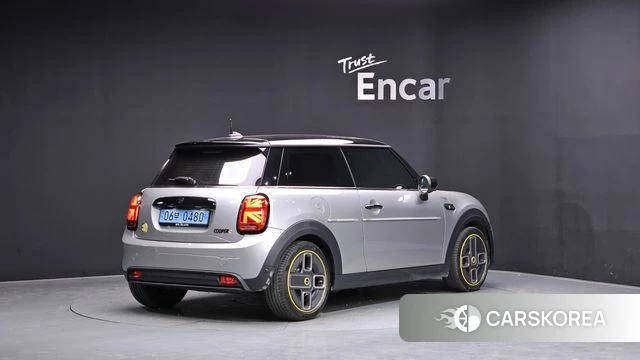 Mini Cooper Electric id 3841741 из Кореи 12