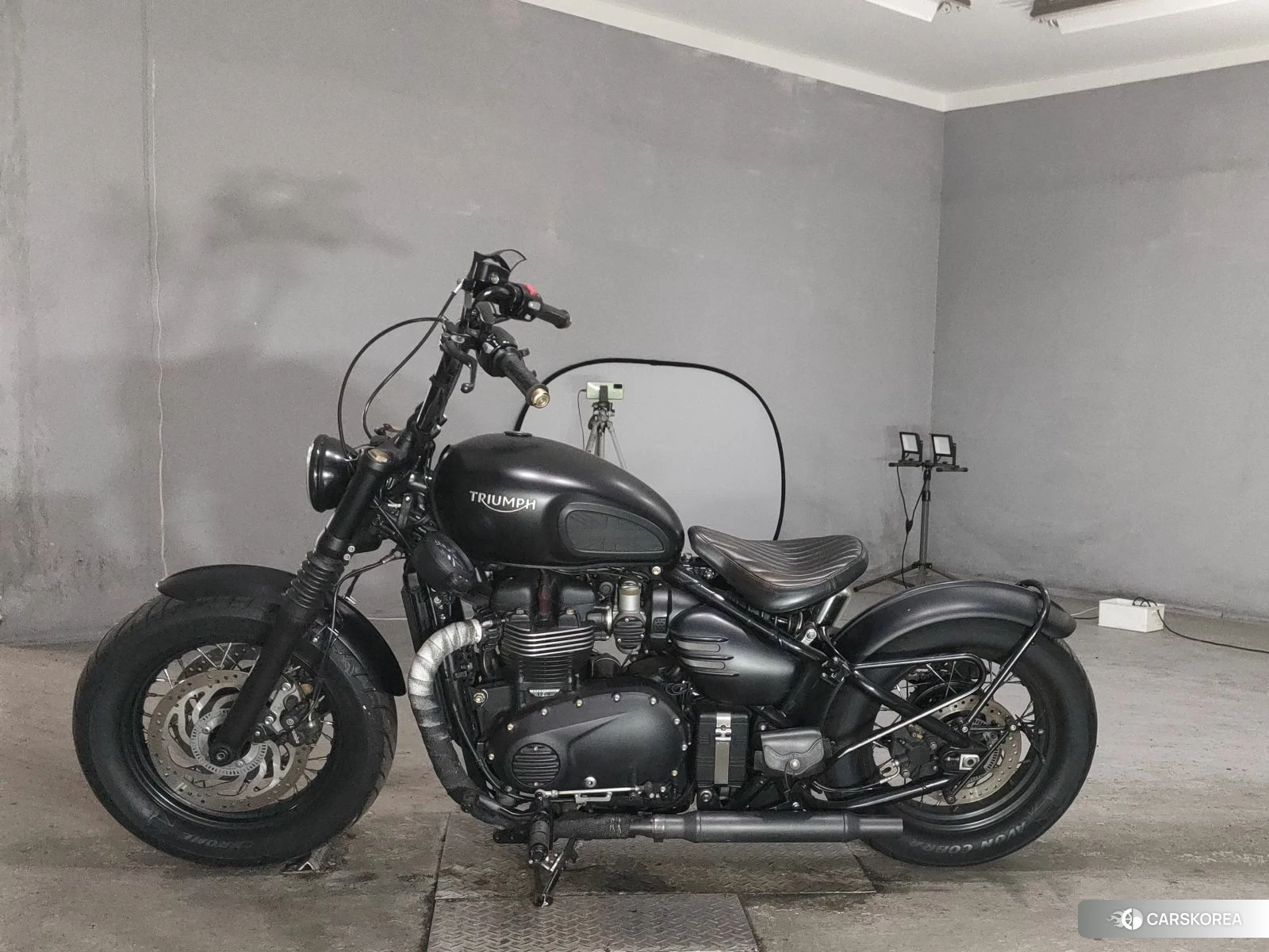 Triumph BONNEVILLE BOBBER 2018 из Японии, фото 2