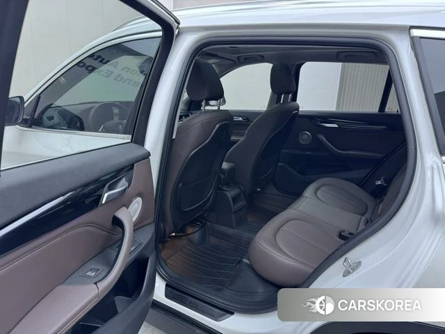 BMW X1 id 4298153 из Китая 12