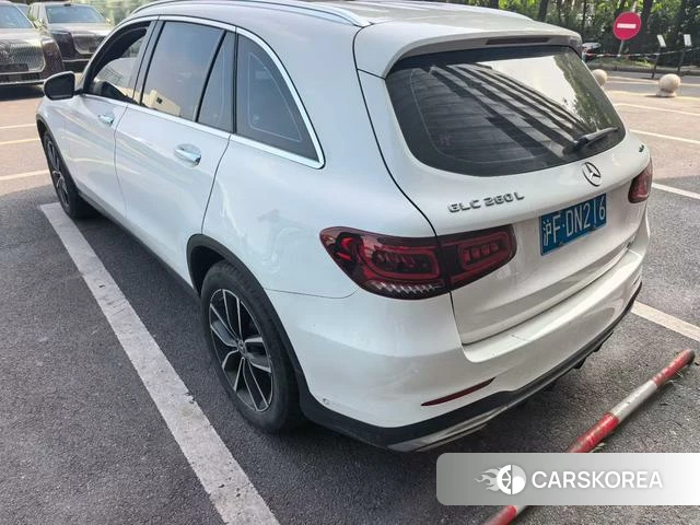 Mercedes-Benz GLC 2021 Белый из Китая, фото 2