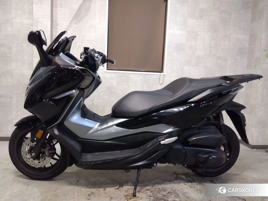Проданный Honda FORZA 2018 из Японии