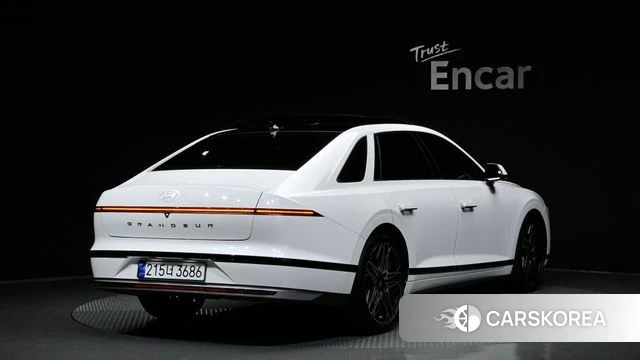 Hyundai Grandeur (GN7) id 4421483 из Кореи 12
