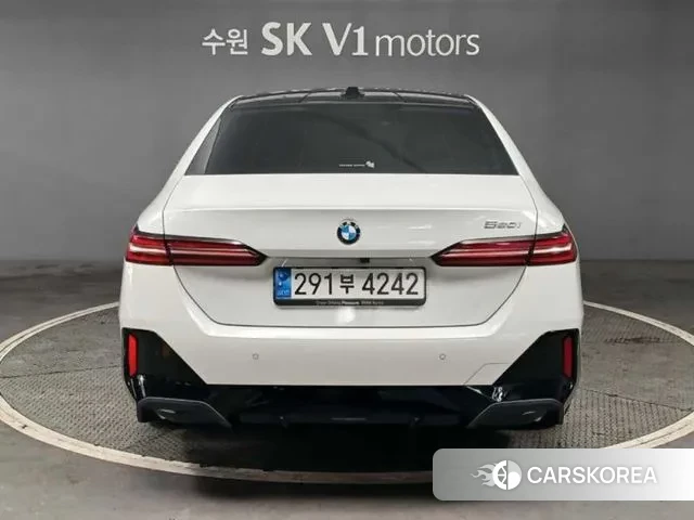 BMW 5 Series (G60) id 3425288 из Кореи 12