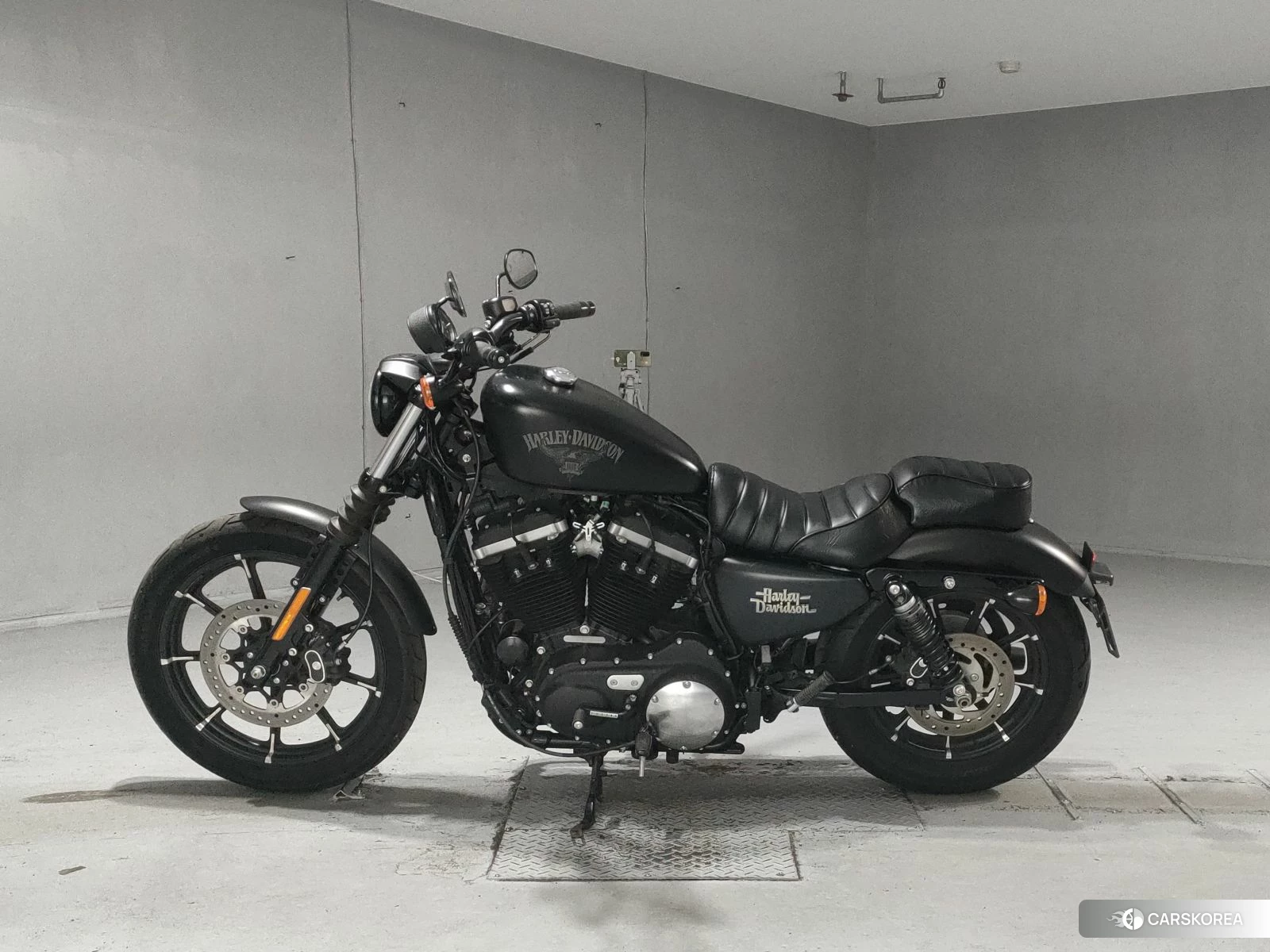 Harley-Davidson Sportster XL883N 2016 из Японии, фото 3