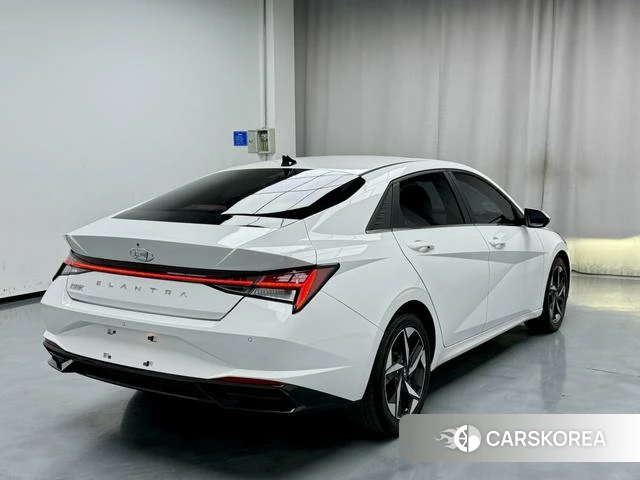 Hyundai Elantra id 4262130 из Китая 7