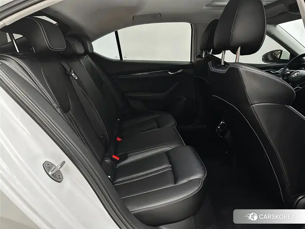 Skoda Octavia id 4515534 из Китая 12