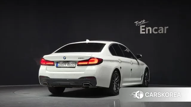 BMW 5 Series (G30) id 3686547 из Кореи 12