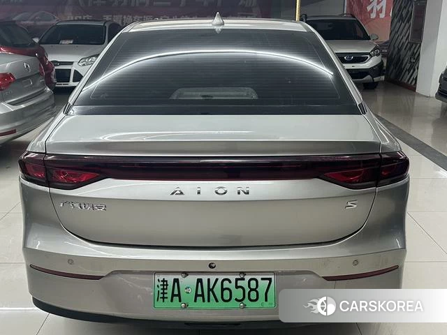 Aian AION S 2023 Шампань из Китая, фото 2