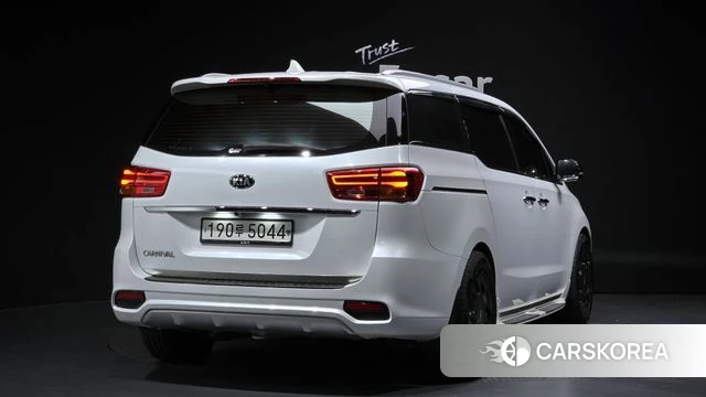 Kia The New Carnival id 4557954 из Кореи 12
