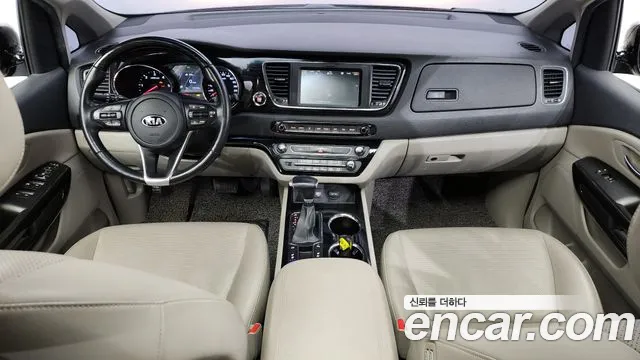 Kia The New Carnival id 2281549 из Кореи 12