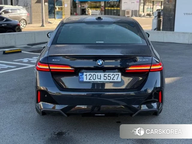 BMW 5 Series (G60) id 3487352 из Кореи 7