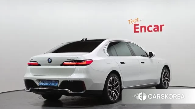 BMW i7 (G70) id 3596627 из Кореи 12