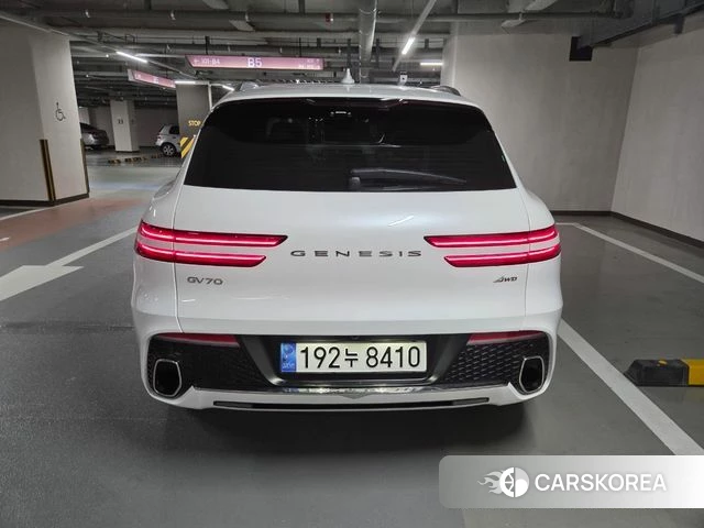 Genesis GV70 2023 Белый из Кореи, фото 2