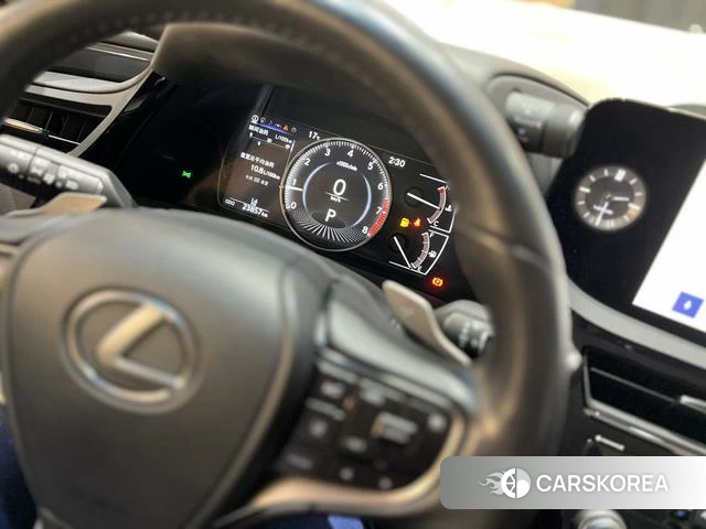 Lexus ES id 4254622 из Китая 11