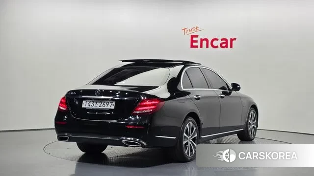 Mercedes-Benz E-Class W213 id 3698321 из Кореи 12