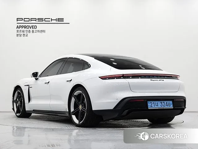 Porsche Taycan id 3751421 из Кореи 11