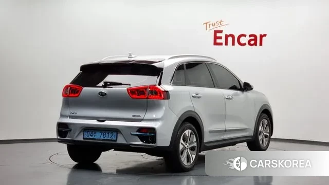 Kia Niro EV id 3407604 из Кореи 12