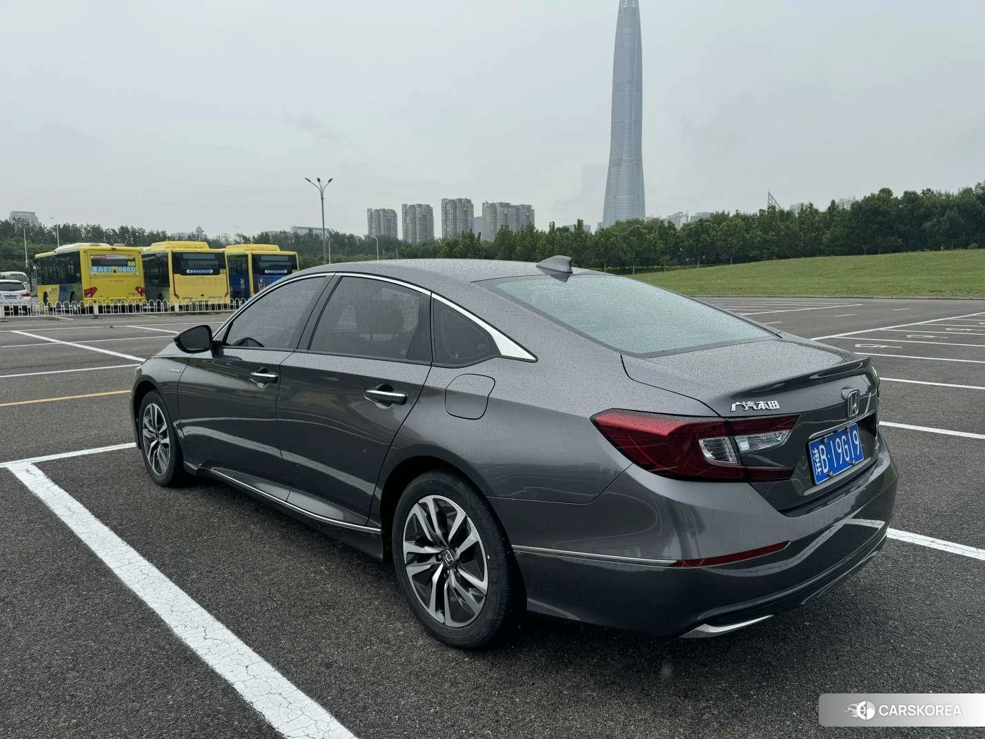 Honda Accord 2019 Темно-серый из Китая, фото 2