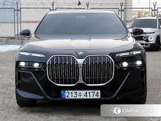 BMW 7 Series (G70) id 3600095 из Кореи 11