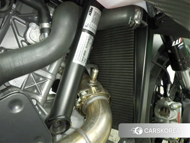 Engine photo