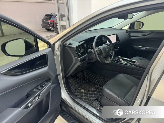 Lexus NX id 4238588 из Китая 12