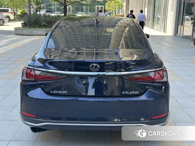 Lexus ES id 4321077 из Китая 12