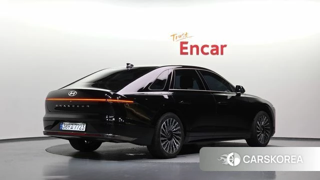 Hyundai Grandeur Hybrid (GN7) id 4692002 из Кореи 12