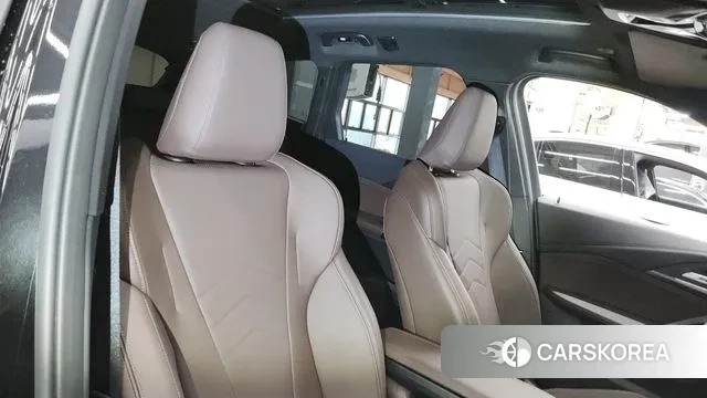 BMW iX1 (U11) 2023 Черный из Кореи, фото 2