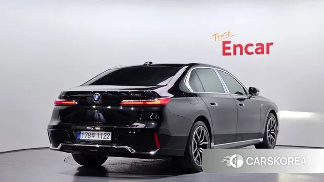 BMW 7 Series (G70) id 3332726 из Кореи 12