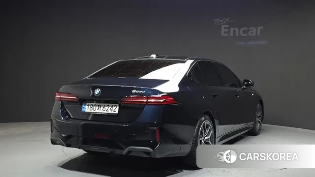 BMW 5 Series (G60) id 3725788 из Кореи 12