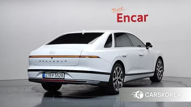 Hyundai Grandeur (GN7) id 3775709 из Кореи 12